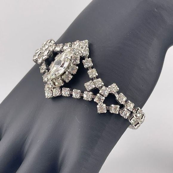 Vintage 1950’s Old Hollywood Clear Prong Set Rhinestone Line Bracelet W/ Marquis - Picture 10 of 10